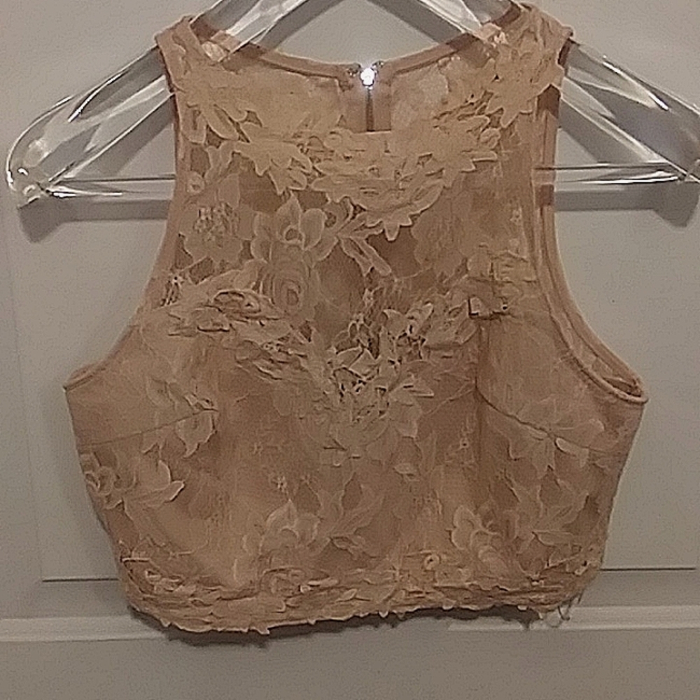 Fashion Nova Peach Lace Midriff Size L